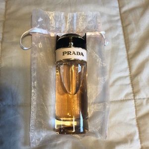 Prada Candy Leau